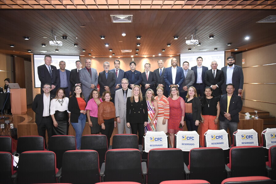 presidente-do-crcsc-participa-de-reuniao-dos-presidentes-no-cfc