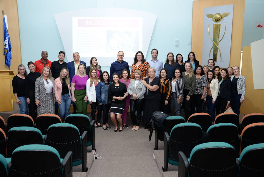 competencia-emocional-e-feedback-nas-relacoes-de-trabalho-foi-tema-de-workshop-realizado-no-crcsc